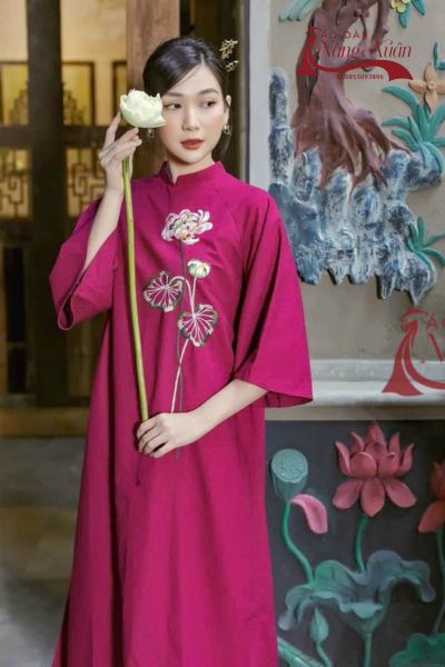 Áo dài cách tân nữ màu đỏ rượu vang sang trọng