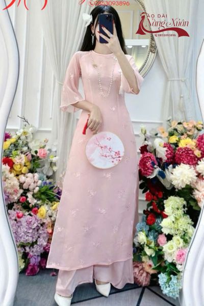 Áo dài cách tân nữ màu hồng phấn nữ tính