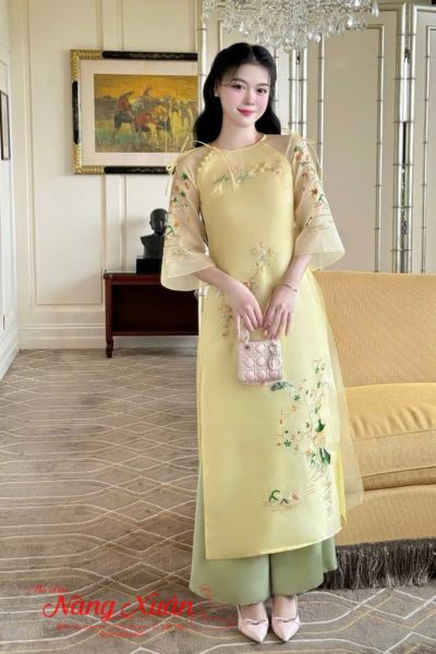 Áo dài cách tân nữ đón xuân Bính Ngọ