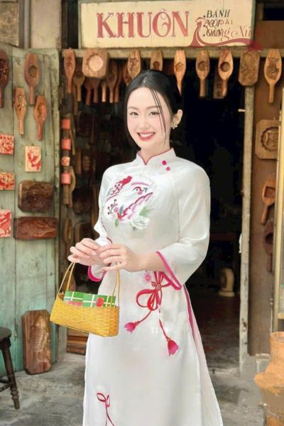 Áo dài tết họa tiết chim đẹp
