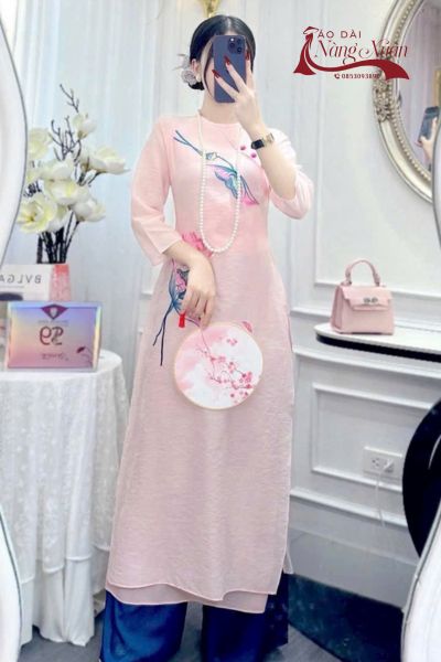 Tư vấn áo dài phong thủy hợp dáng và hợp tuổi
