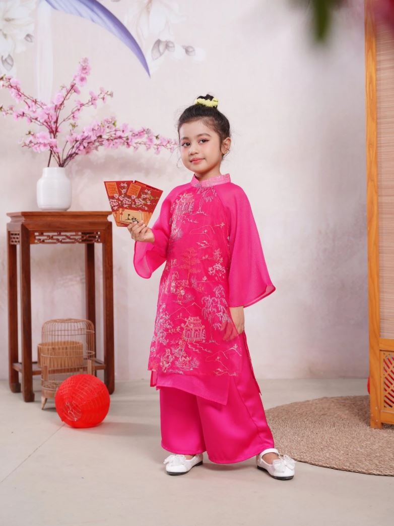 Áo dài cho bé gái 5–6 tuổi vừa đẹp vừa thoải mái