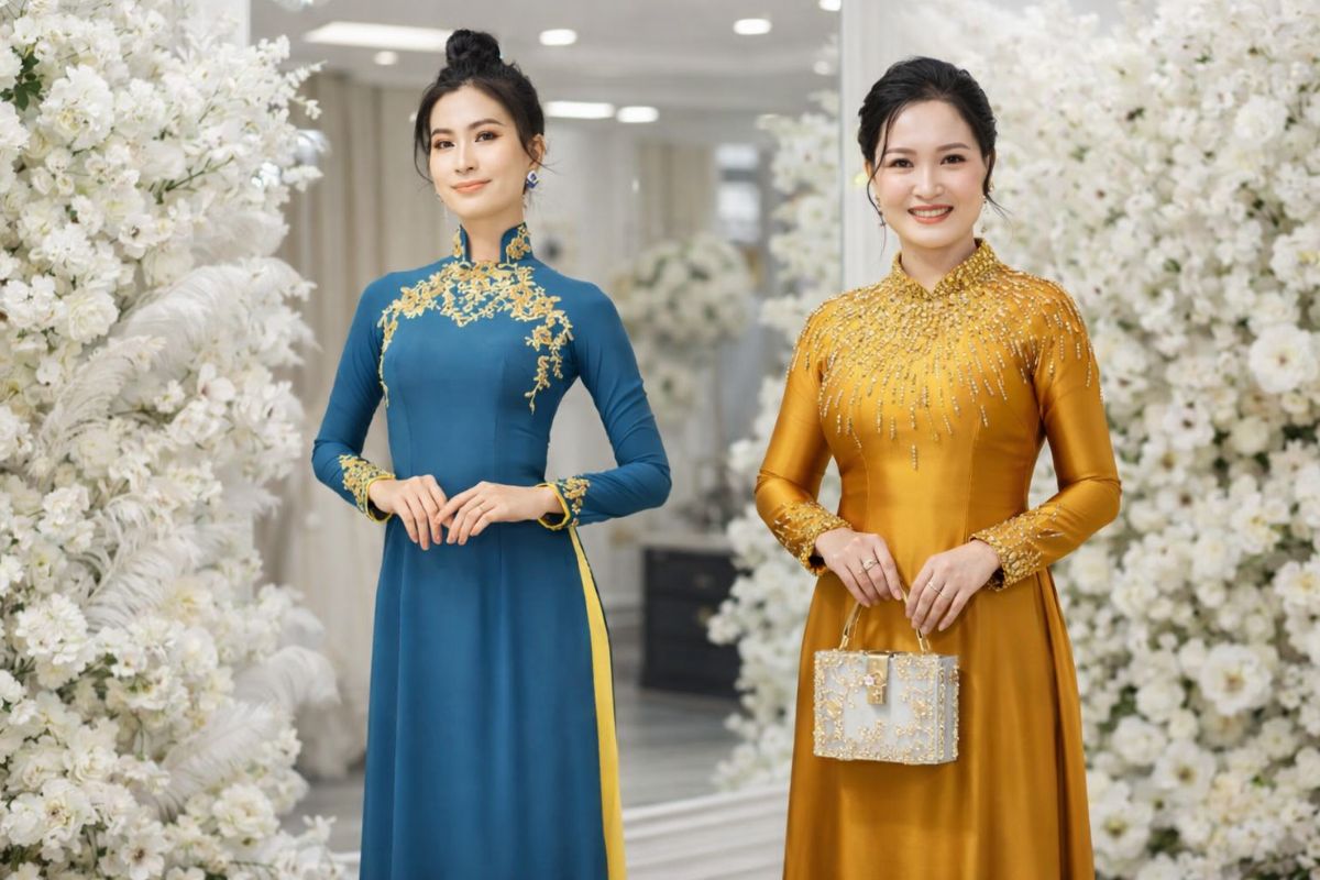 Áo dài trung niên